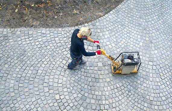 Naturstein pflastern Gartenbau Vogel